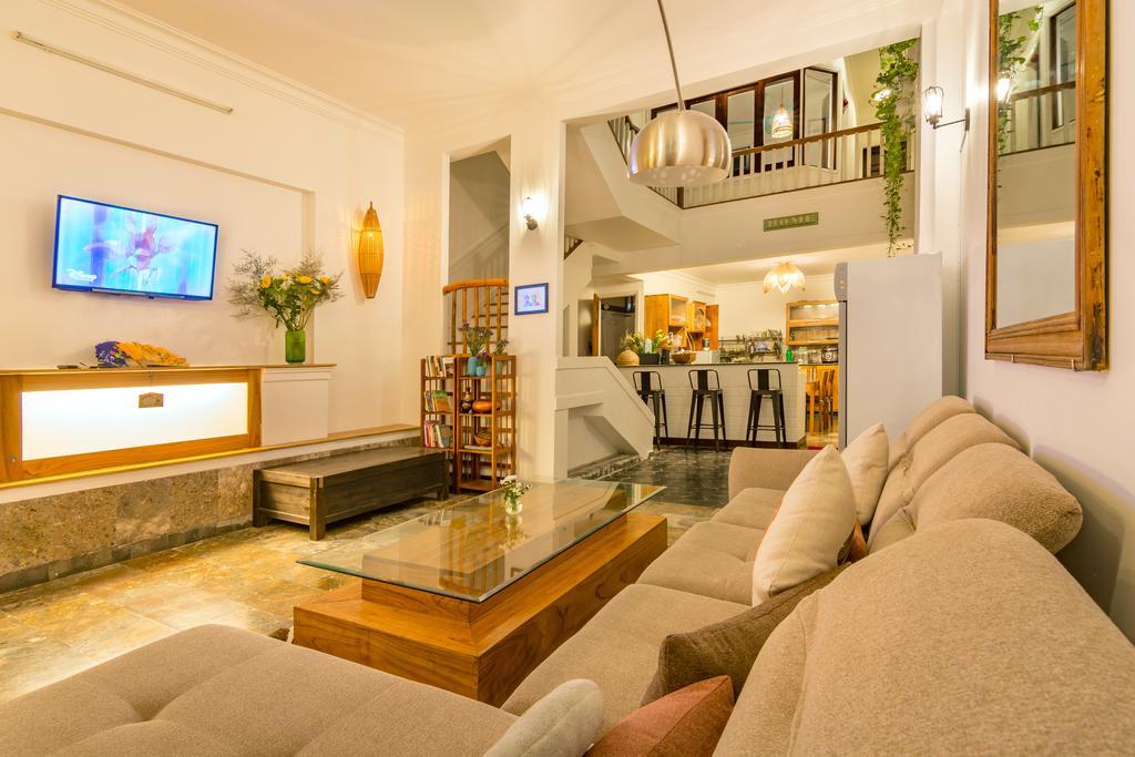 Little May Homestay Hoi An Exterior photo